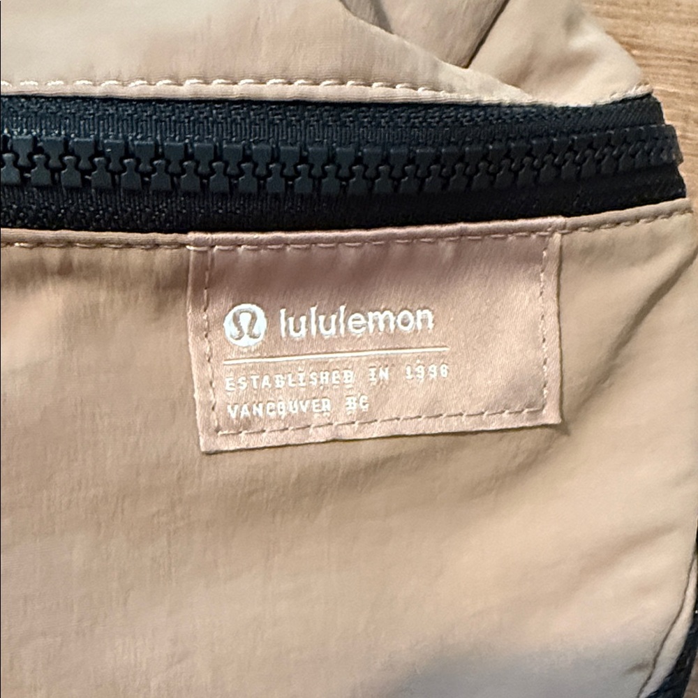 lululemon athletica pink clay Belt Bag - Picture 2 of 5